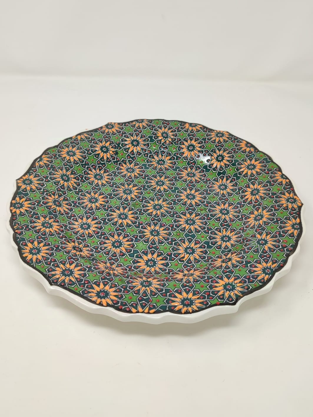 Hand Made Plate 25 cm 1055 