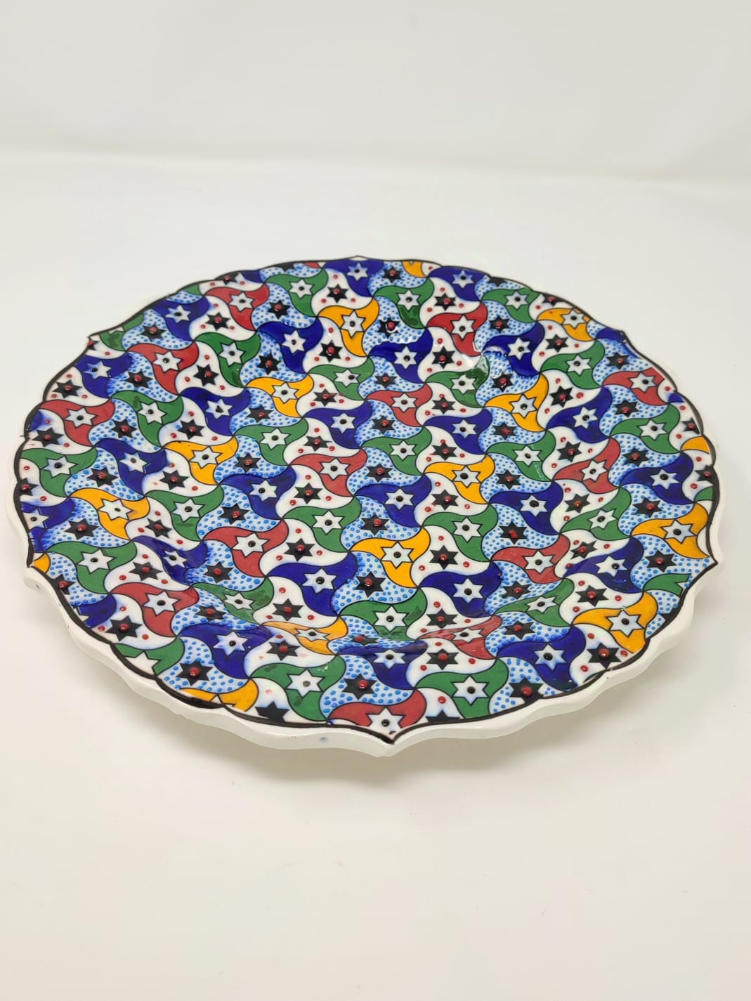 Hand Made Plate 25 cm 1056 