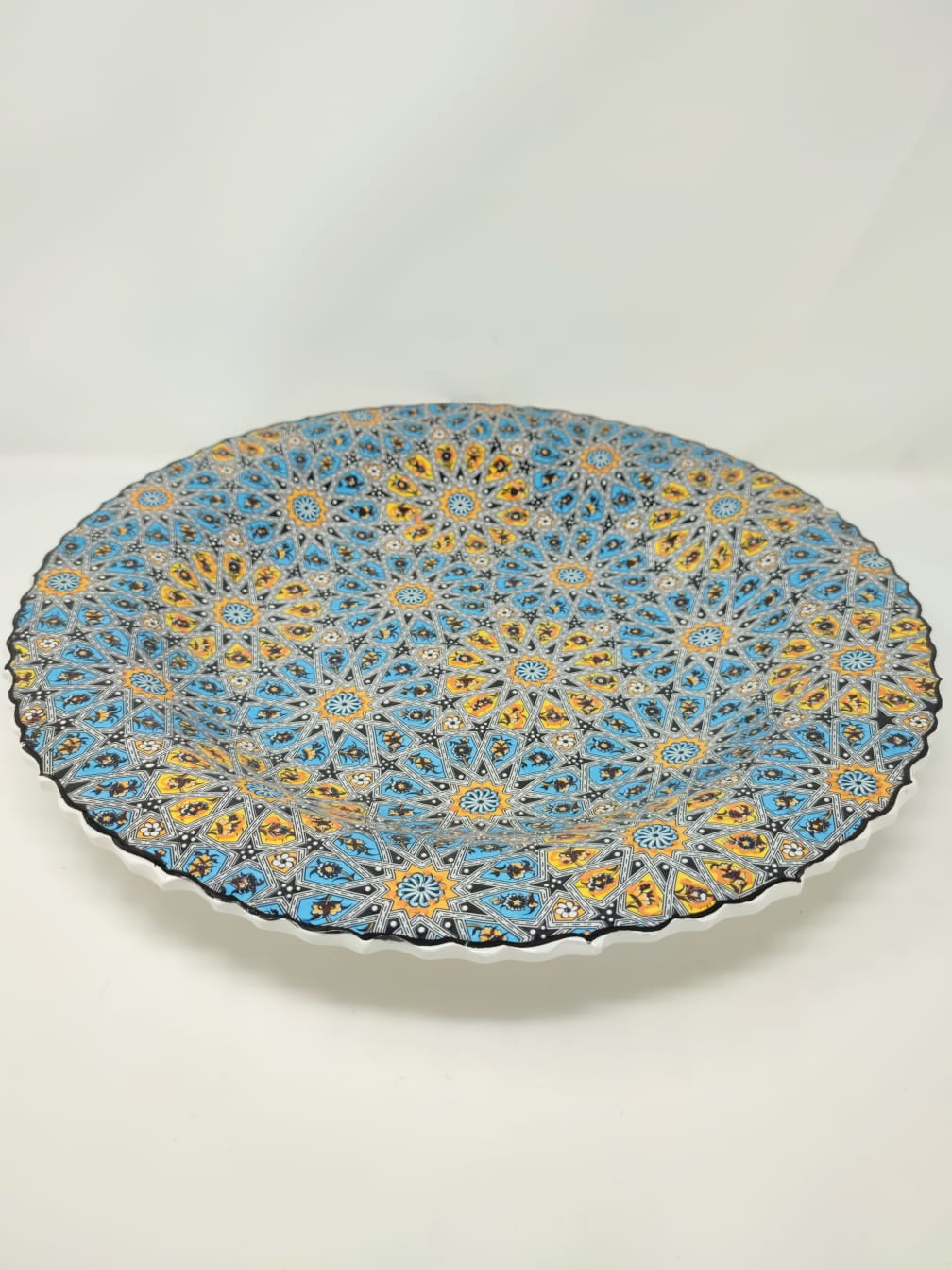 Hand Made Plate 40 cm 1067 