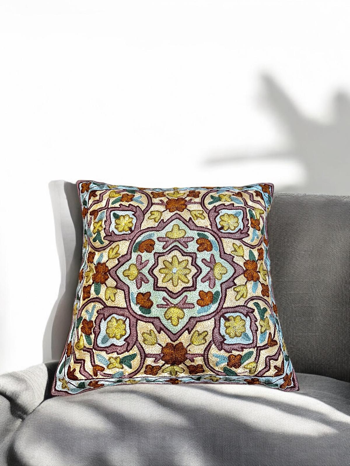 Full Embroidered Cushion 40x40 cm 4008